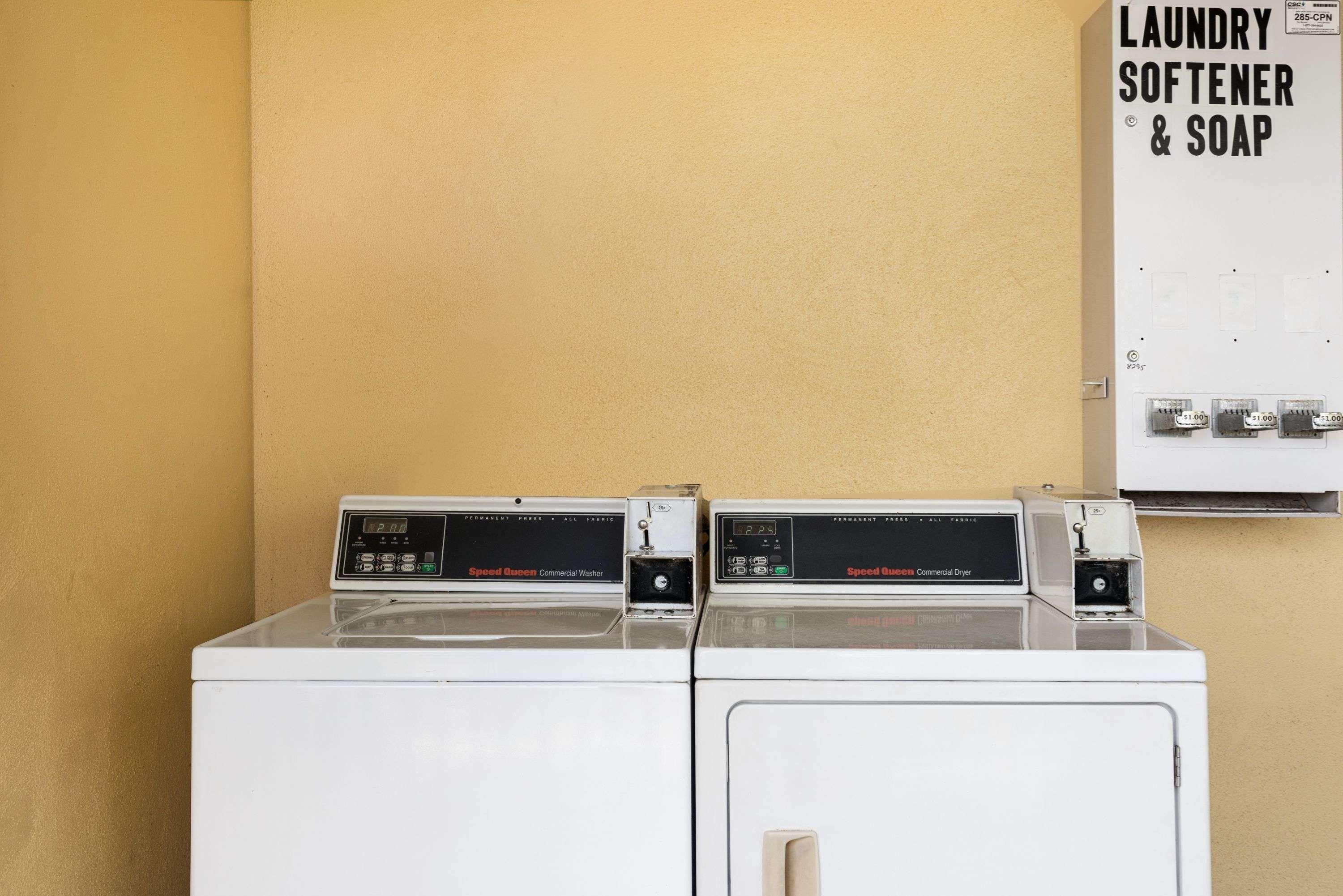 Super 8 By Wyndham Ormond Beach Zewnętrze zdjęcie